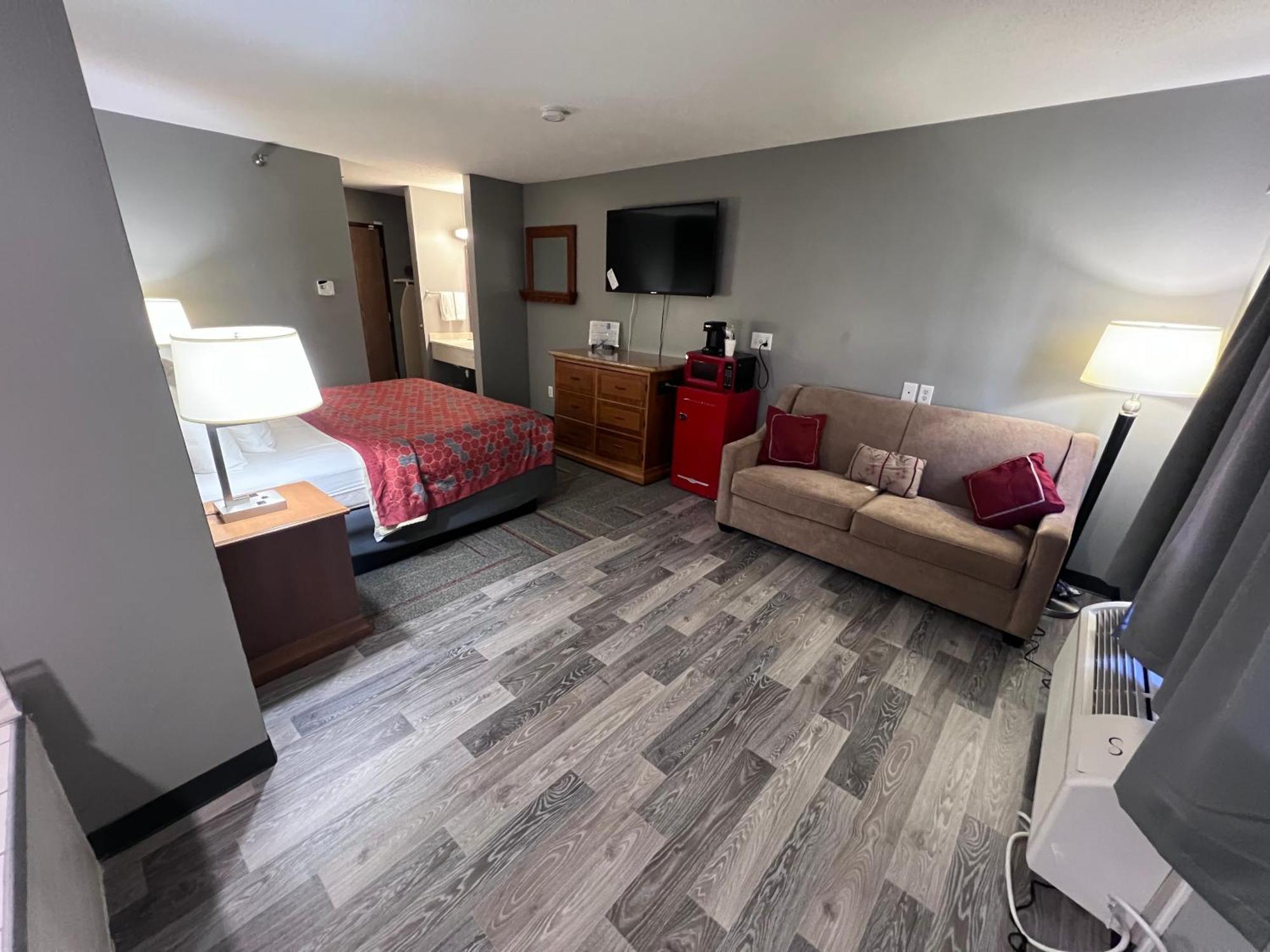 American Inn And Suites Ionia Екстериор снимка