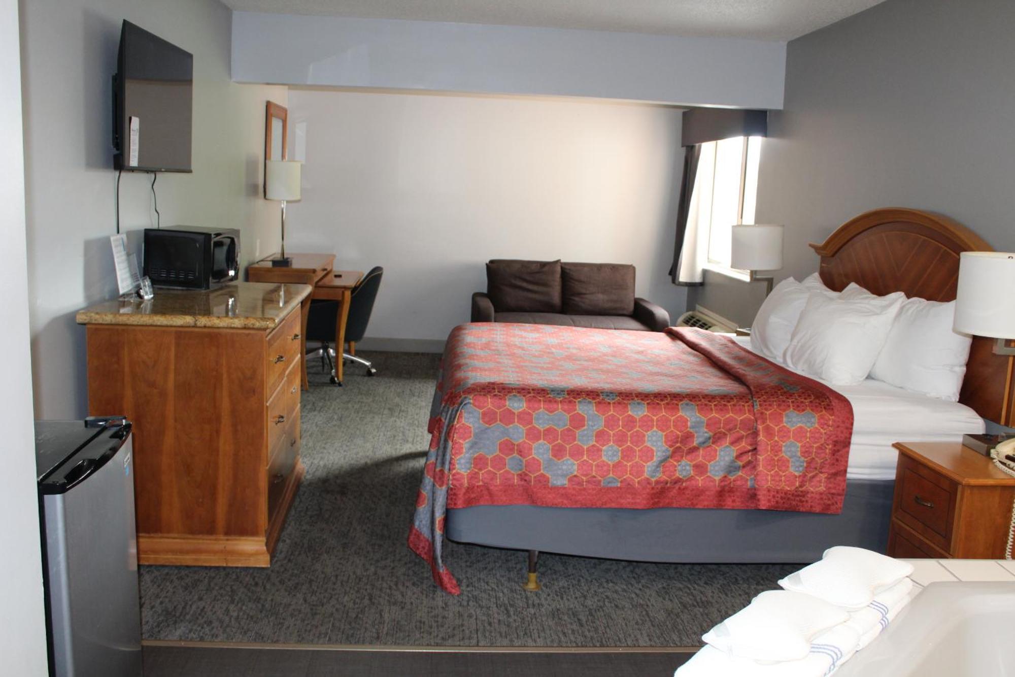 American Inn And Suites Ionia Екстериор снимка